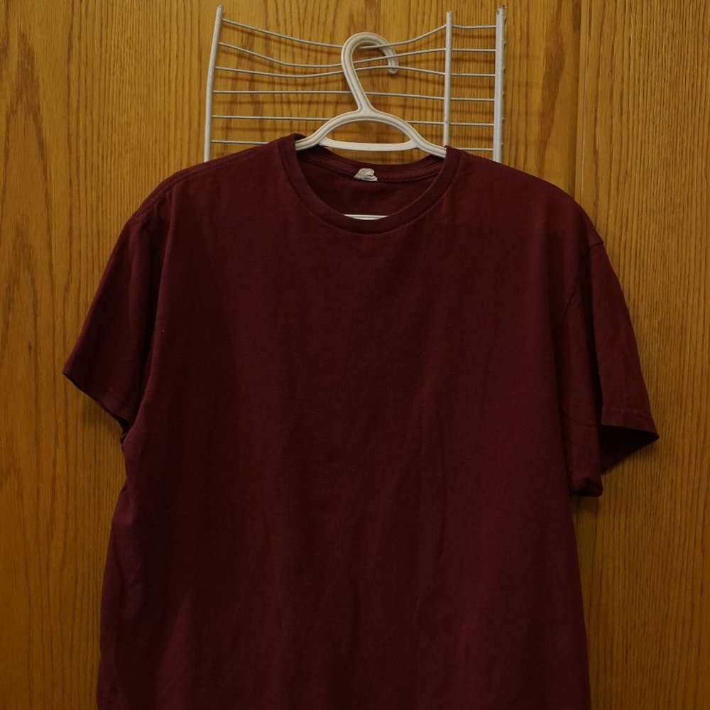Men's Maroon T-shirt (Large)